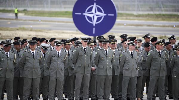 Ofițeri la ceremonia de deschidere a bazei aeriene NATO de la Kuchova din Albania - Sputnik Moldova