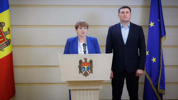 Депутаты: в Чимишлии на уроке детей допрашивали о политических взглядах родителей - Sputnik Молдова