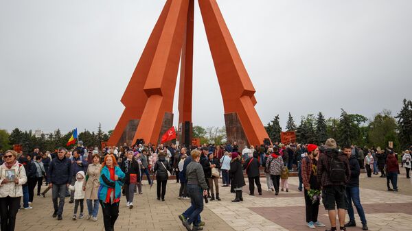 PAS посеяла атмосферу страха в Молдове и воюет с Днем Победы и памятниками - Sputnik Молдова