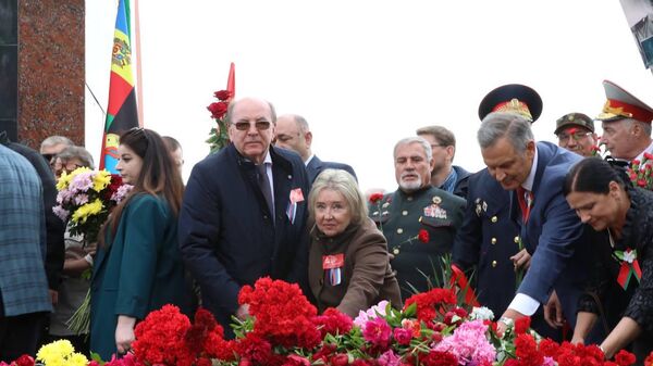 Бессмертный полк в Кишиневе объединил тысячи человек - посол - Sputnik Молдова