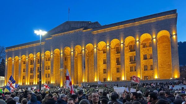 Акция протеста у здания парламента Грузии - Sputnik Молдова