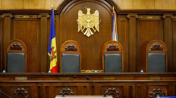 Хаос в юстиции Молдовы, евроуловки Санду и подавленный плюрализм мнений - Sputnik Молдова