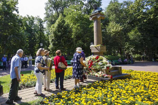 В Кишиневе отмечают День русского языка и день рождения Александра Пушкина - Sputnik Молдова