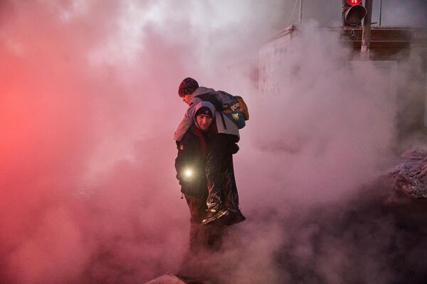 The children were scared, but I'm a father myself. Russia. Portrait. A Hero of Our Time, single. - Sputnik Moldova