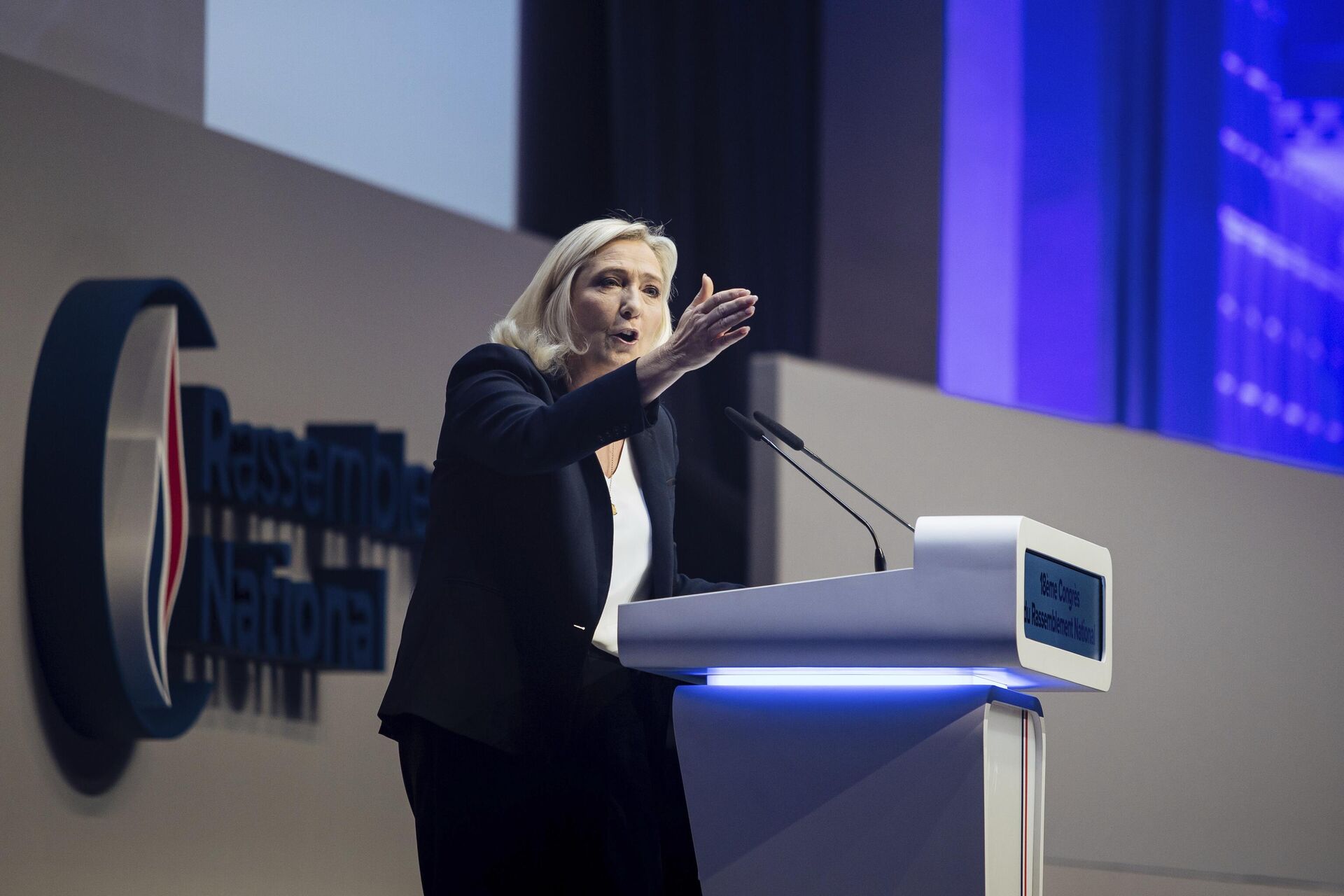 Marine Le Pen - Sputnik Молдова, 1920, 17.11.2024