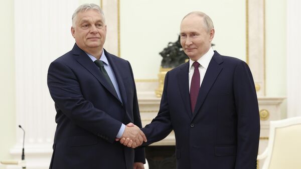 Виктор Орбан и Владимир Путин - Sputnik Moldova