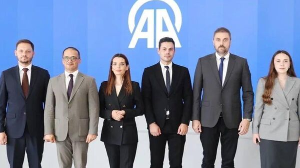 Bașcanul Găgăuziei s-a întâlnit cu reprezentanții agenției de presă Anadolu în cadrul unei deplasări în Turcia. - Sputnik Moldova