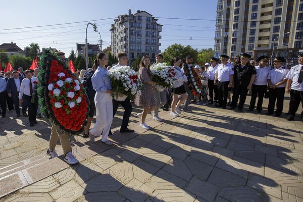 Марш в честь 80-й годовщины освобождения Молдовы от фашистской оккупации - Sputnik Молдова