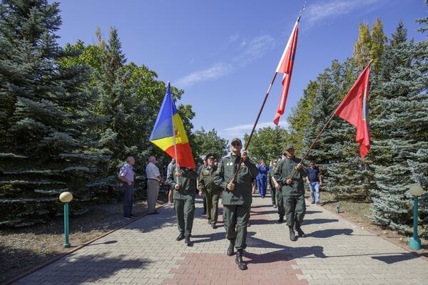 Годовщина освобождения Молдовы от фашизма – памятная церемония на Шерпенском плацдарме - Sputnik Молдова