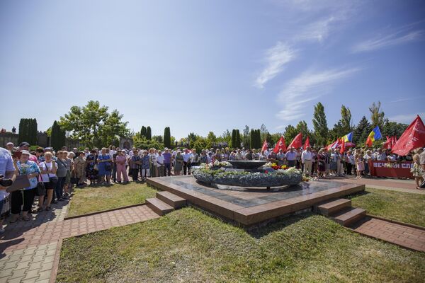 Годовщина освобождения Молдовы от фашизма – памятная церемония на Шерпенском плацдарме - Sputnik Молдова