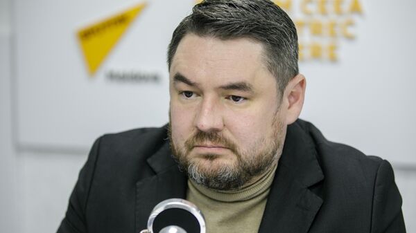 Лунгу: трагично, когда повестку ЛГБТ* власти ставят превыше общественной морали - Sputnik Молдова