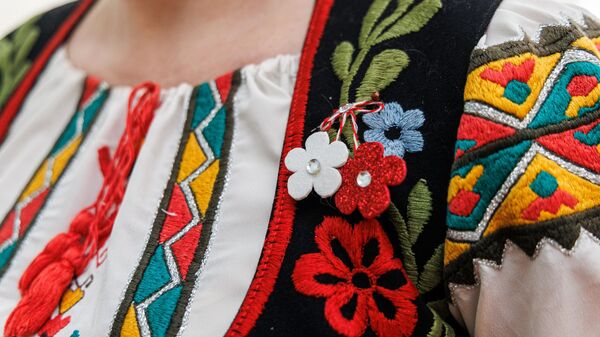 Молдавские женщины чаще получают высшее образование, но меньше зарабатывают  - Sputnik Молдова