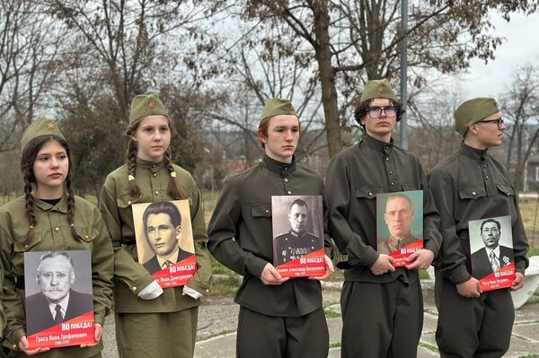 Марш в Рышканах в честь 81-й годовщины освобождения города от фашистов Марш в Рышканах в честь 81-й годовщины освобождения города от фашистов - Sputnik Молдова