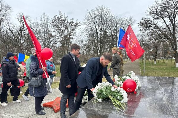 Марш в Рышканах в честь 81-й годовщины освобождения города от фашистов Марш в Рышканах в честь 81-й годовщины освобождения города от фашистов - Sputnik Молдова