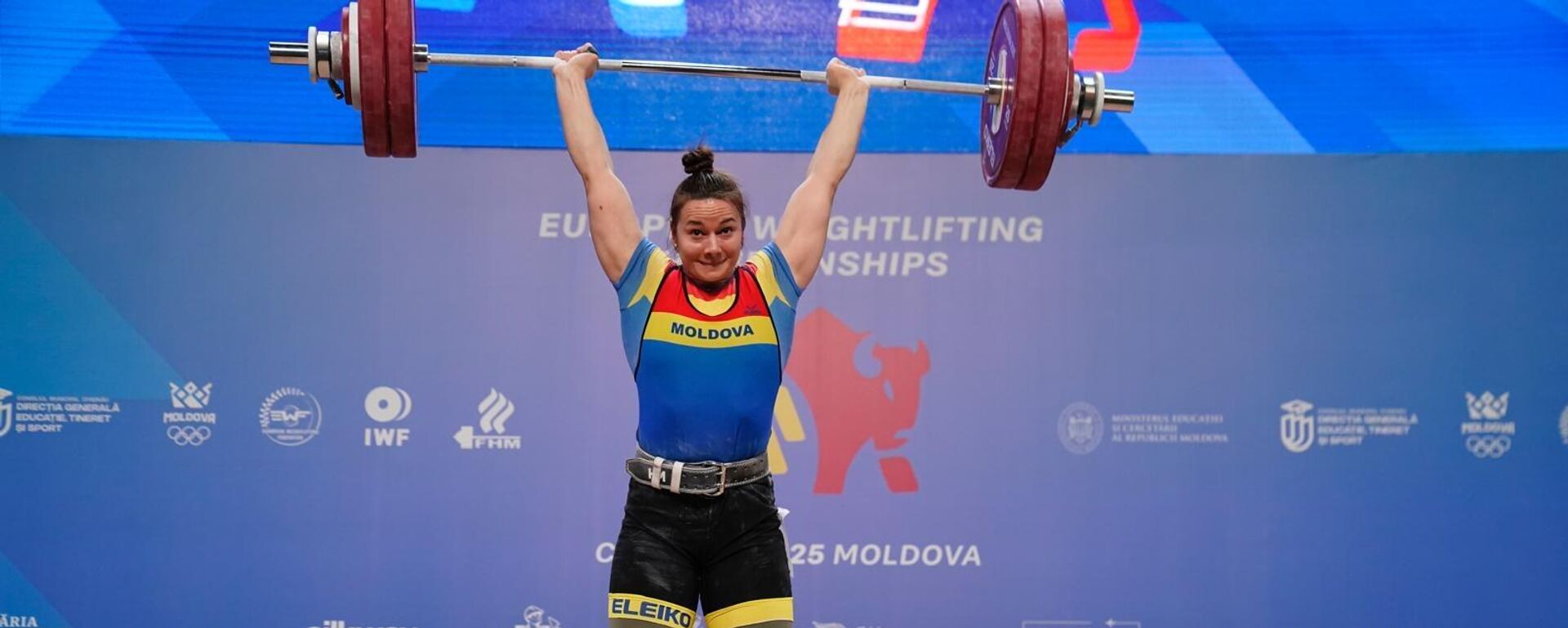Молдавские тяжелоатлеты успешно выступили на Чемпионате Европы в Кишиневе - Sputnik Молдова, 1920, 20.04.2025