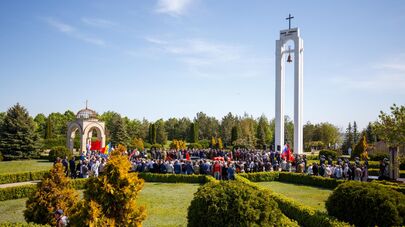 Церемония захоронения 22 неизвестных солдат Красной армии