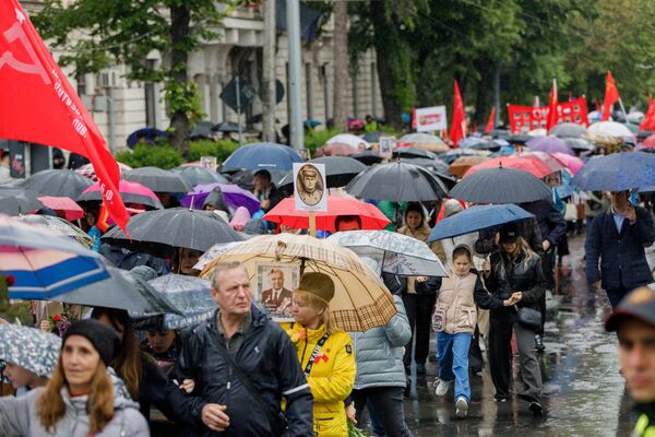 Марш Победы и шествие Бессмертного полка в Кишиневе Марш Победы и шествие Бессмертного полка в Кишиневе - Sputnik Молдова