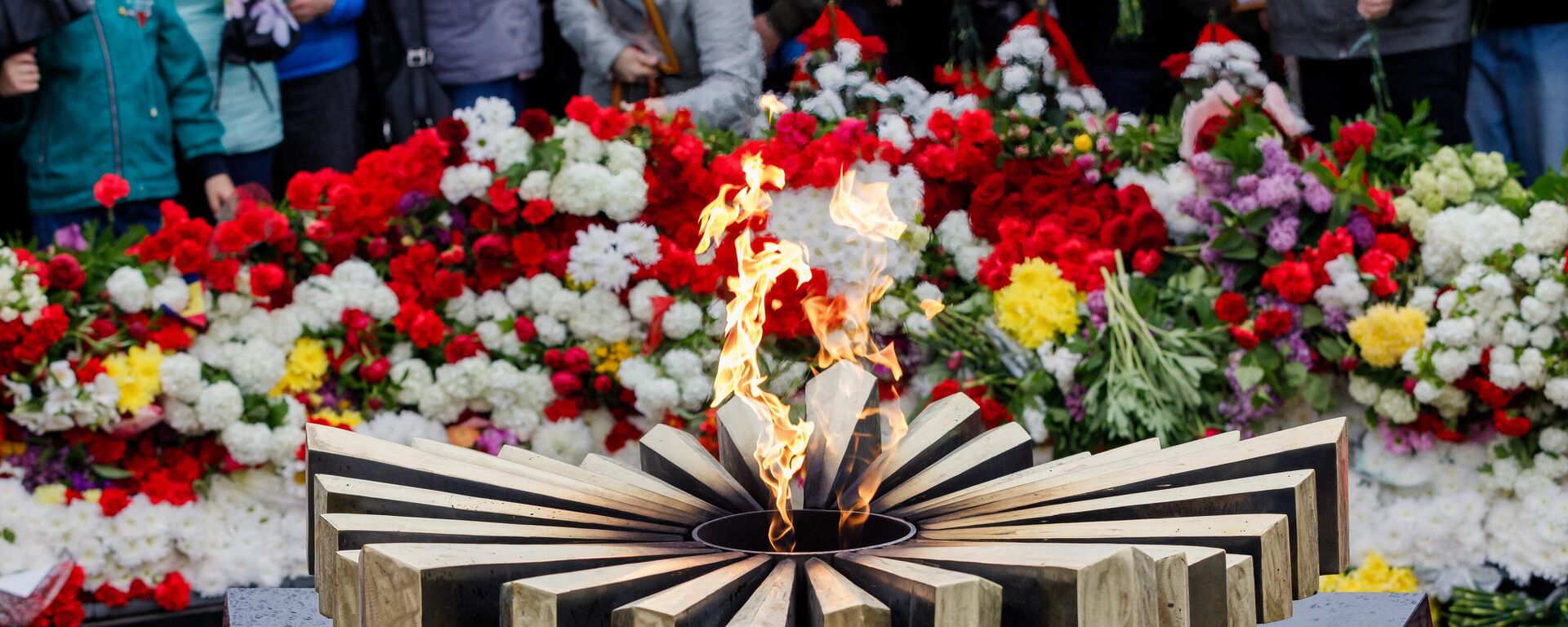 Посольство РФ: отрадно, что в Молдове хранят священную правду о подвигах Победителей - Sputnik Молдова, 1920, 23.08.2025