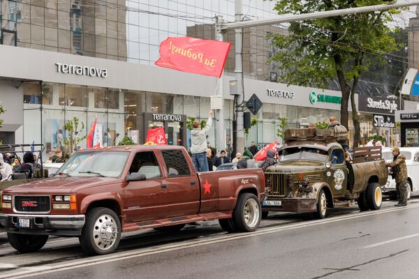 Автопробег в Кишиневе в честь 80-летия Победы Автопробег в Кишиневе в честь 80-летия Победы - Sputnik Молдова