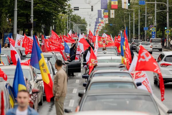 Автопробег в Кишиневе в честь 80-летия Победы Автопробег в Кишиневе в честь 80-летия Победы - Sputnik Молдова