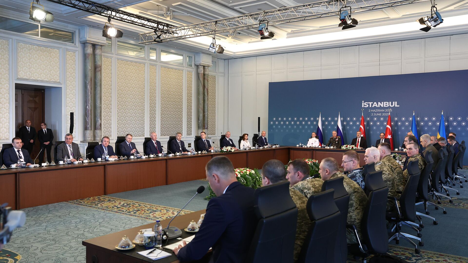 Лучшее предложение: меморандум России спасет Украину Лучшее предложение: меморандум России спасет Украину - Sputnik Молдова, 1920, 03.06.2025