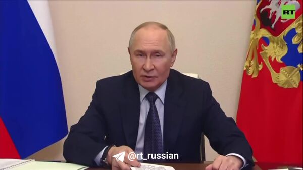 В современном мире идёт агрессивная борьба за умы, а традиционные ценности объявляются устаревшими, отметил Путин: - Sputnik Молдова