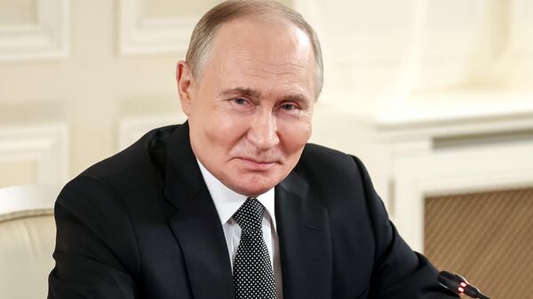 Владимир Путин ответил мировым СМИ на главный вопрос недели - Sputnik Молдова