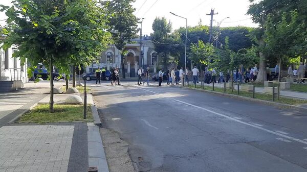 La manifestația organizată de regim „cu ocazia Zilei Suveranității” în Chișinău merg întregi colective de angajați - Sputnik Moldova