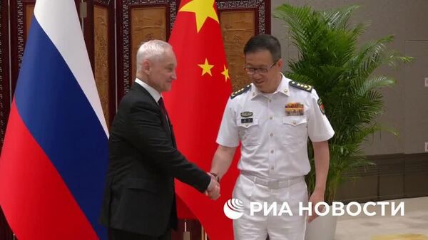 Ministerul rus al apărării, Belousov, a purtat discuții cu ministrul chinez al apărării Dong Jun - Sputnik Moldova