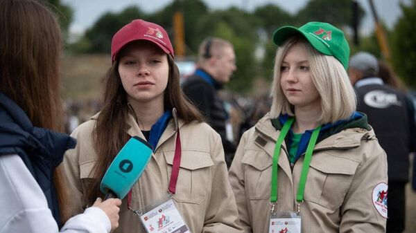 Активисты Молодой Гвардии из Молдовы участвуют в международном форуме Поезд Памяти, посвященном 80‑летию Победы в Великой Отечественной войне - Sputnik Молдова