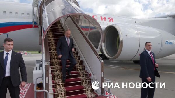 Putin a sosit la Minsk, unde va participa la summitul EAEU și la Forumul Economic Eurasiatic, transmite corespondentul RIA Novosti - Sputnik Moldova
