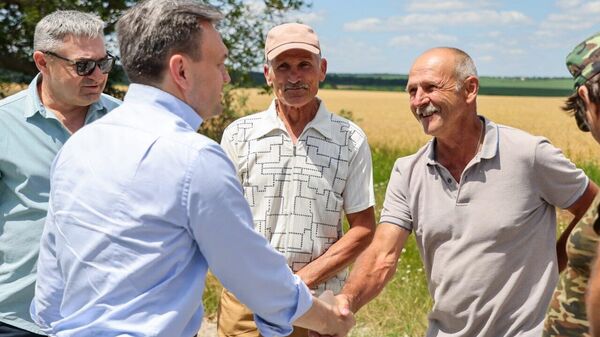 Prim-ministrul Dorin Recean a inspectat lucrările de reparație a drumului regional G68: R20 - Orhei - Susleni - Ustia - Criuleni - Sputnik Moldova