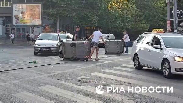 Полиция Сербии охраняет развязки в центре Белграда от попыток блокирования сторонниками оппозиции - Sputnik Молдова