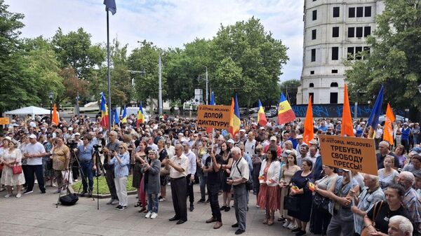 Митинг партии Будущее Молдовы в защиту свободы выражения - Sputnik Moldova