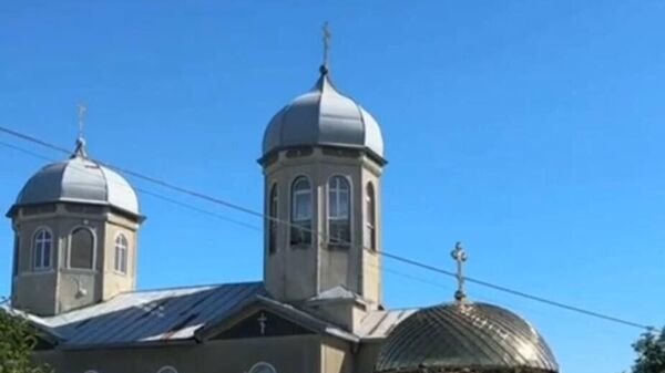 Констатируем очевидное: прихожане церкви Рождества Пресвятой Богородицы в селе Гринэуцы Рышканского района высказали свое однозначное отношение к Бессарабской митрополии – крайне отрицательное - Sputnik Молдова