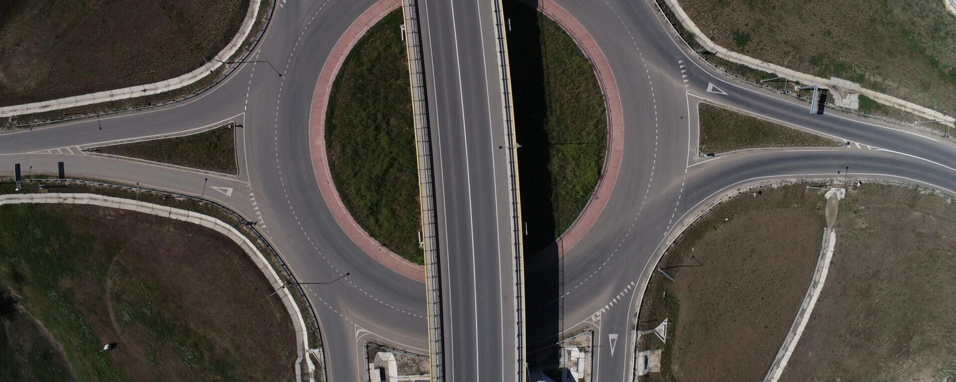 ЕБРР предоставил Молдове 150 миллионов евро на модернизацию стратегических дорог - Sputnik Молдова, 1920, 20.12.2025