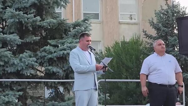 Участники митинга в поддержку башкана Евгении Гуцул утвердили резолюцию, в которой потребовали немедленного освобождения главы Гагаузии - Sputnik Молдова