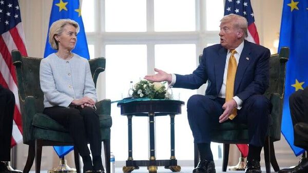 В Шотландии проходит встреча Дональда Трампа и главы Еврокомиссии Урсулы фон дер Ляйен - Sputnik Молдова