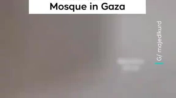 În Fâșia Gaza, o dronă israeliană a lovit minaretul moscheii Abu Salim din Deir al-Balah - Sputnik Moldova