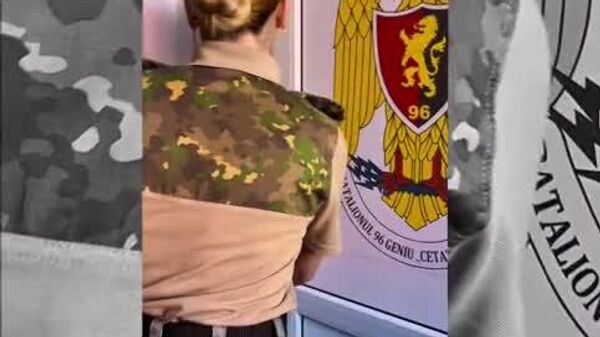 В музее 96-го батальона 10-й саперной бригады румынской армии на почетном месте обнаружилась карта Великой Румынии - Sputnik Молдова