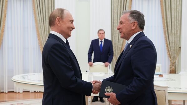 Президент Владимир Путин встретился со спецпосланником президента США Стивеном Уиткоффом - Sputnik Молдова