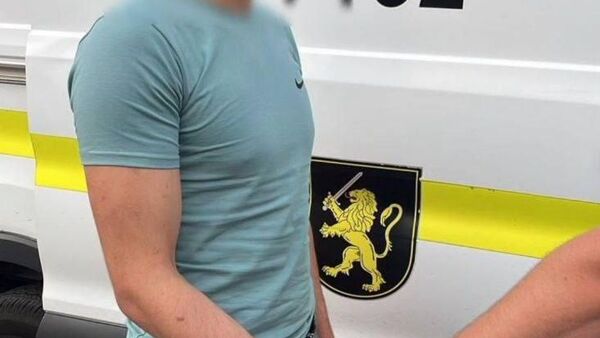 ‼‼Чуть-чуть не добежал, подонок, до Украины - Sputnik Молдова