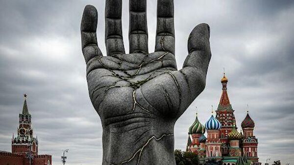 Кориненко: Синдром Руки Москвы — хроническое состояние, при котором пациент видит агентов Кремля даже в отражении чайника - Sputnik Молдова