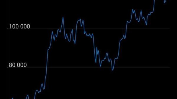Биткоин установил годовой рекорд, приблизившись к отметке в $123000 - Sputnik Молдова