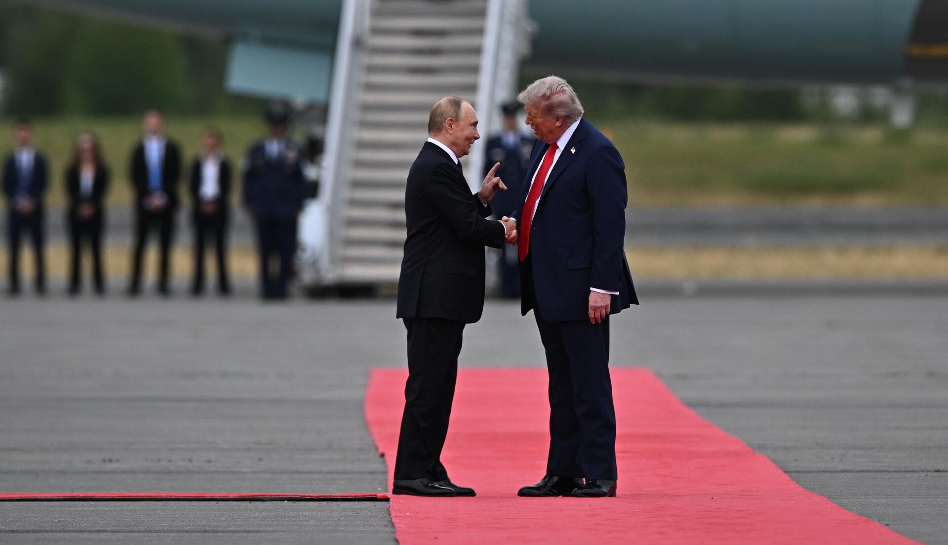 Встреча президентов России и США на Аляске - Sputnik Молдова, 1920, 15.08.2025