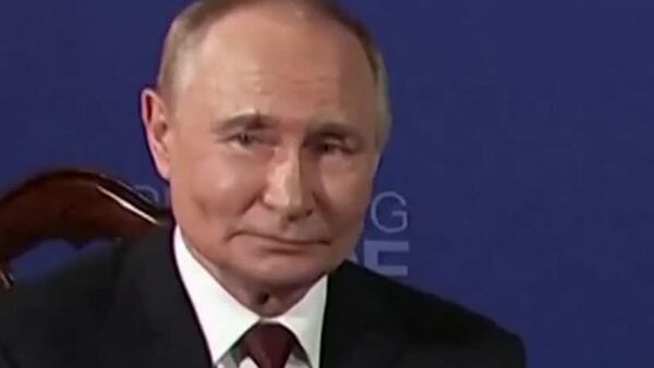 — Президент Путин, вы позвоните Майе Санду после саммита? - Sputnik Молдова