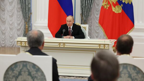 Владимир Путин подвел итоги российско-американских переговоров на Аляске - Sputnik Молдова