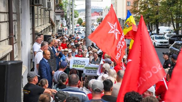 Социалисты на митинге призвали приднестровцев активно голосовать на парламентских выборах - Sputnik Молдова
