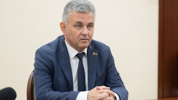 La finalul mandatului său de șef al delegației UE în Moldova, Janis Mažeiks a avut și o întrevedere de rămas bun cu liderul administrației de la Tiraspol Vadim Krasnoselskii, care i-a mulțumit diplomatului pentru munca și contribuția sa la menținerea stabilității în regiune - Sputnik Moldova