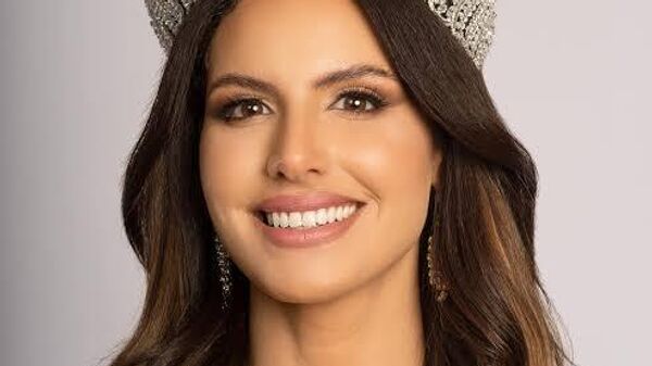 Organizatorul „Miss Universe” din acest an a anunțat că Nadine Ayoub este prima femeie care va reprezenta Palestina la acest concurs - Sputnik Moldova
